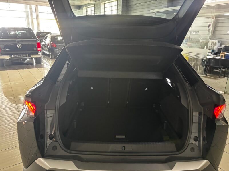 PEUGEOT 3008 1.2 GT HYBRID 136